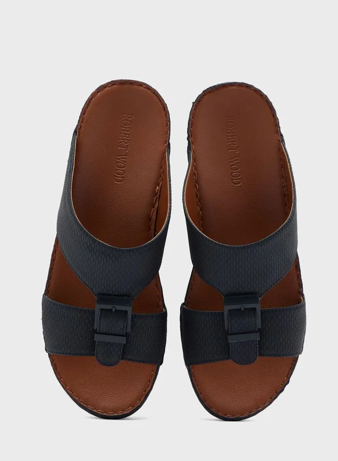 روبرت وود Buckle Detail Traditional Arabic Sandals