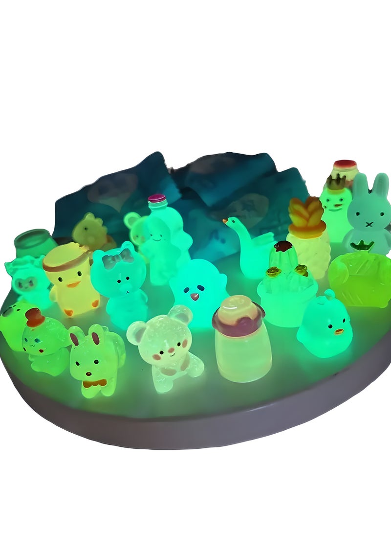ليكسادا 10 قطع مجسمات صغيرة من الراتنج في حقيبة مكفوفين صغيرة، ألعاب حيوانات كرتونية ثلاثية الأبعاد لطيفة ومتنوعة، تتوهج في الظلام، مغلفة بشكل فردي، لا تحتاج إلى بطاريات، بدون ريش، للاستخدام العام، هدية للأطفال من سن 3 سنوات فأكثر (لون عشوائي) - Image 1