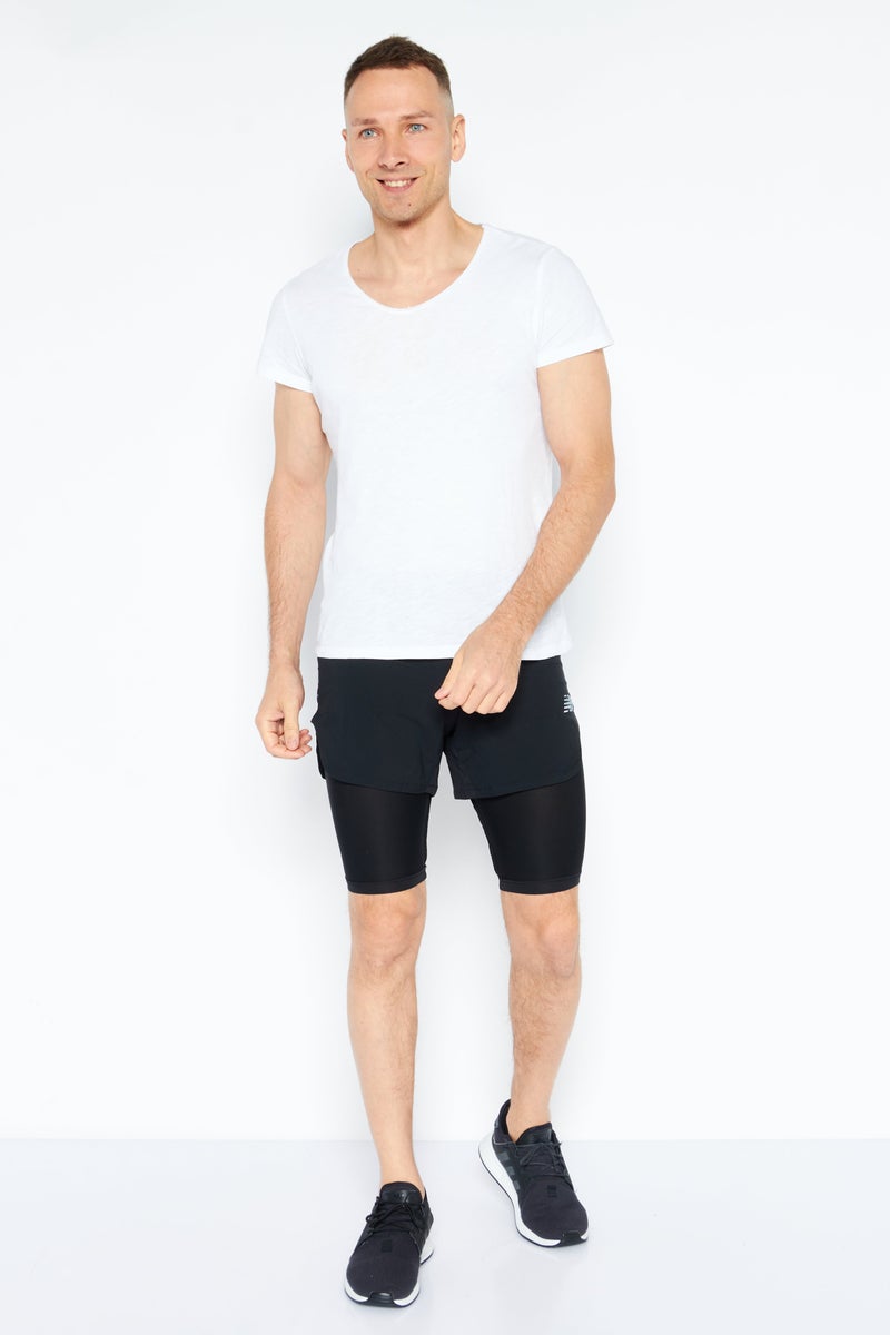 New Balance شورت تدريب رجالي رياضي برباط، أسود - Image 3