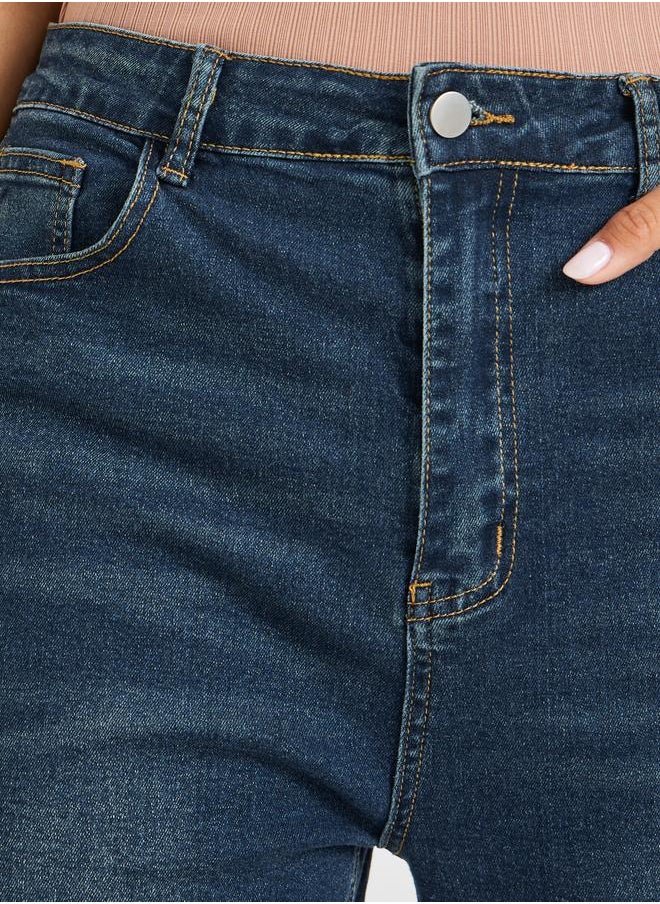 Styli Styli High Rise Whiskered Straight Fit Jeans  - Image 3