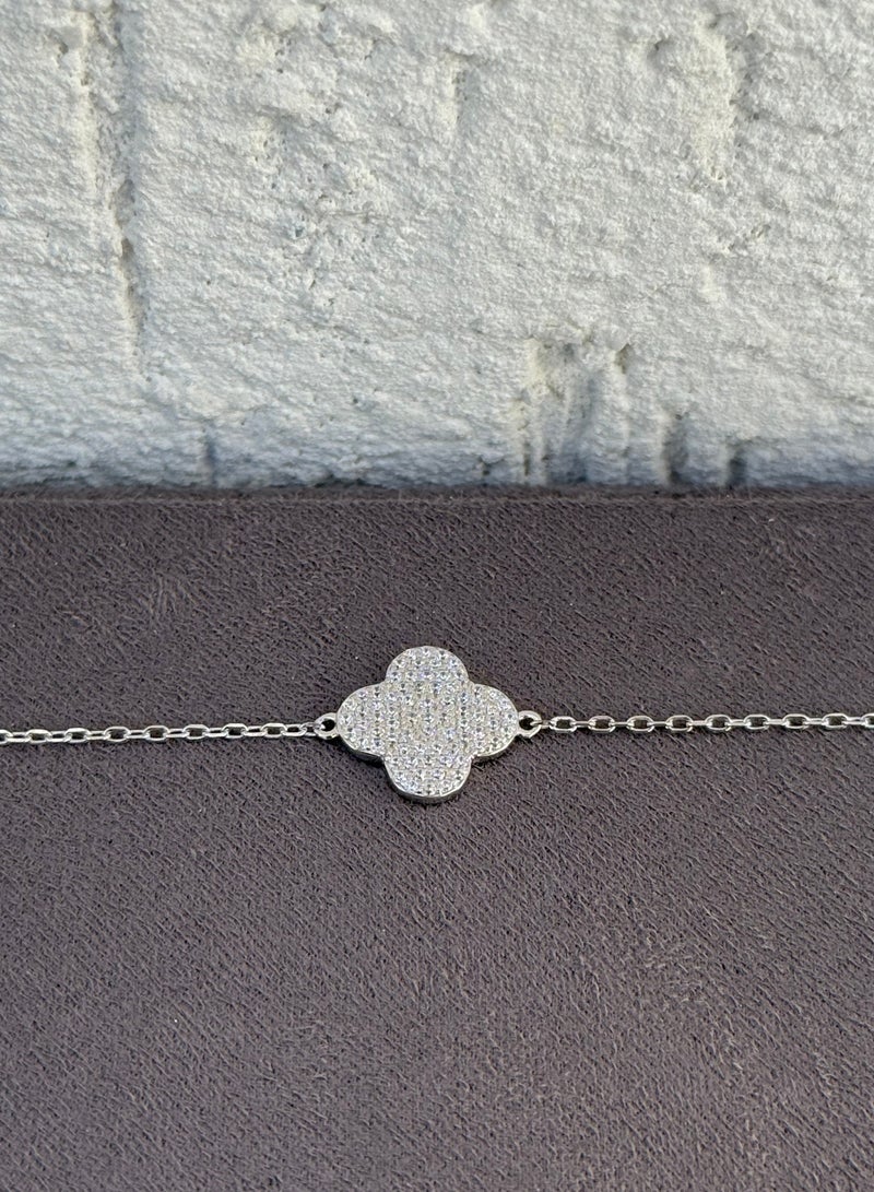 القصر للمجوهرات إسوارة Vancleef- قابلة للتعديل - فضة عيار 925 مرصعة بحجر الزركون-مطلي ذهب أبيض 18K  - Image 2