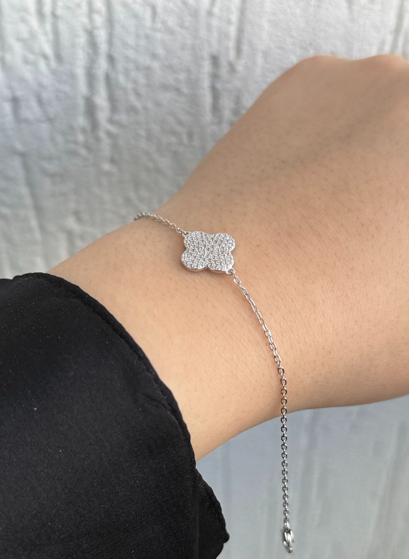 القصر للمجوهرات إسوارة Vancleef- قابلة للتعديل - فضة عيار 925 مرصعة بحجر الزركون-مطلي ذهب أبيض 18K  - Image 3