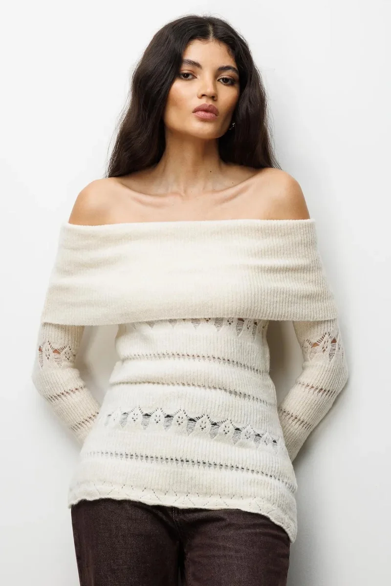 Mixray MIXRAY Off Shoulder Textured Ribbed Sweater with Cut Out Details