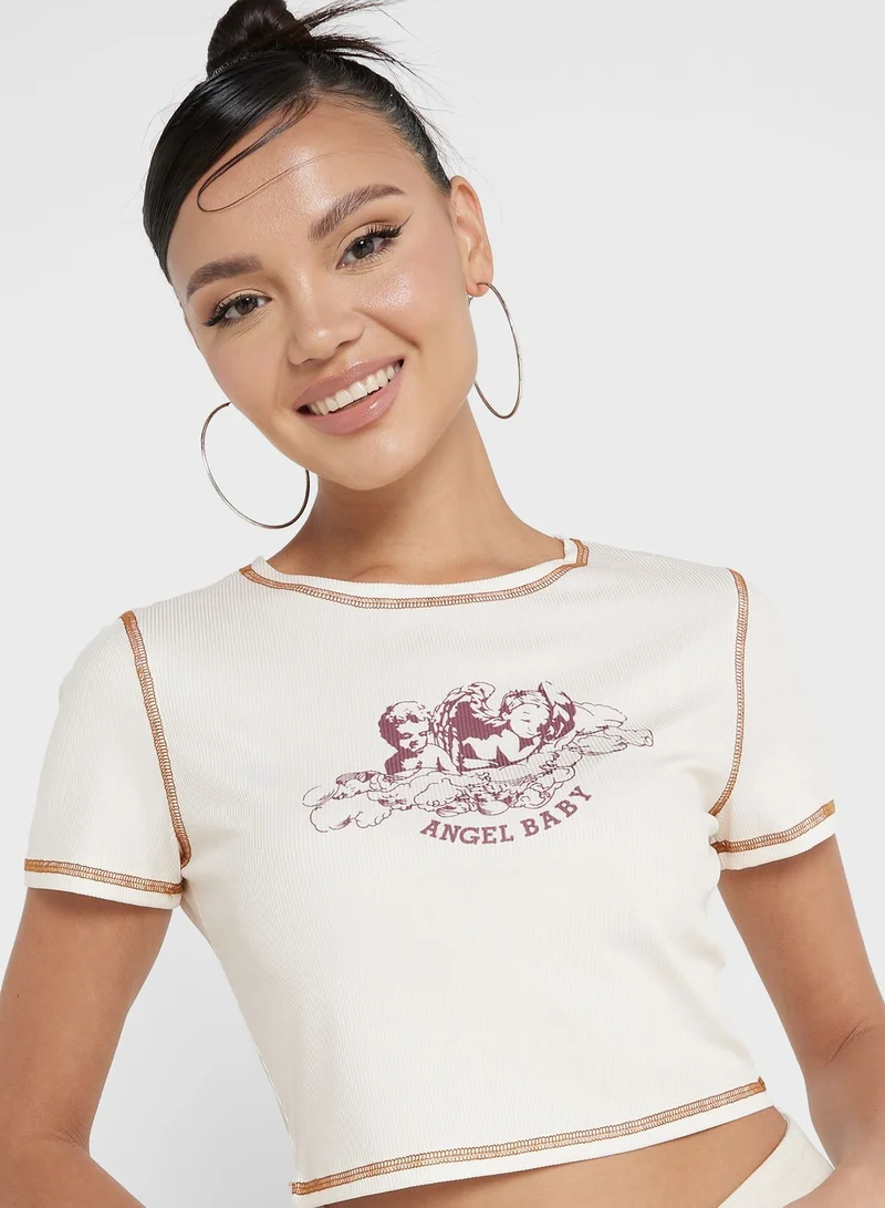 جينجر Cropped Graphic T Shirt