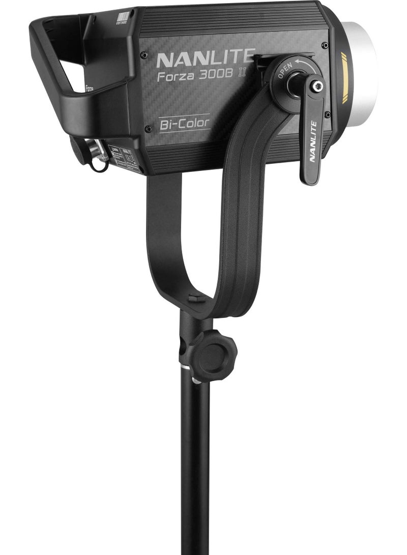 Nanlite Forza 300B II Bi-Color LED Monolight - Image 4
