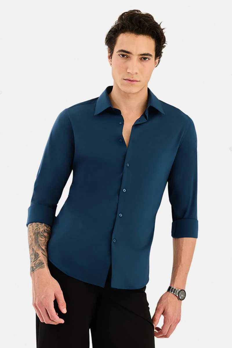 سنيتش قميص فاخر بقصة ضيقة