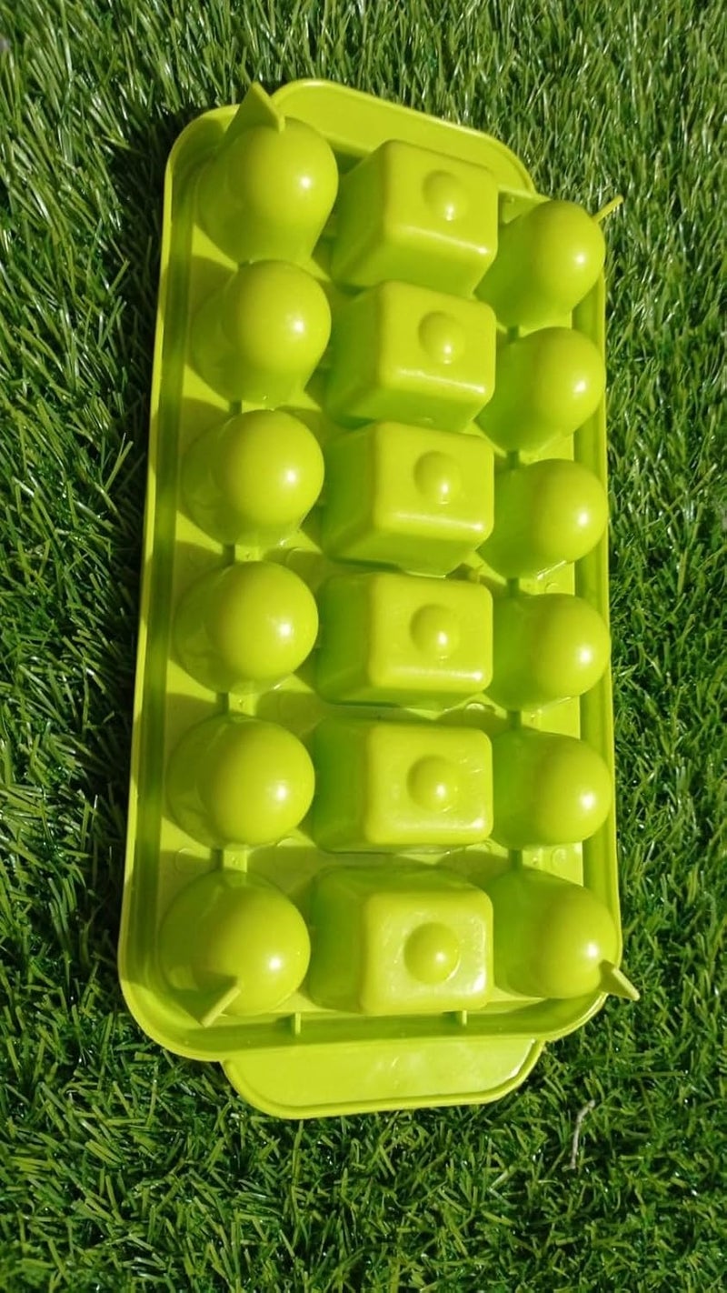 DAIDSUKE DAIDSUKE Pack of 2 Ice Cube Tray Big Ball Maker and Cube Mold for Freezer 18 Cube Cocktail Whiskey Plastic Reusable Flexible Trays Molds Cocktails Light Green  - Image 5