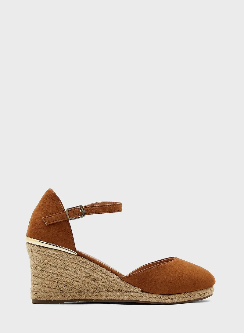 NEW LOOK Wide Fit Swiggle Wedge Pumps
