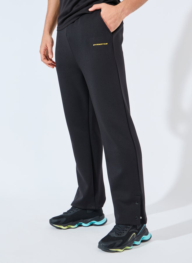 Styli Styli Relaxed Fit Open Hem Scuba Pants With Bottom Snap Detail - Image 3
