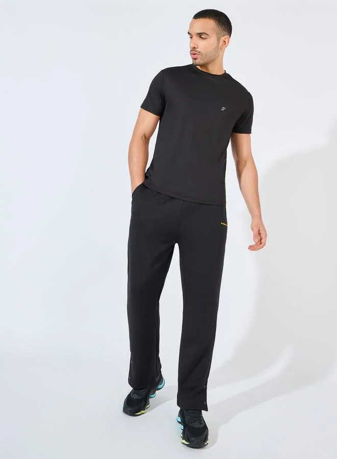 ستايلي اكتيف بنطال سكوبا بقصة مريحة وأزرار كبس