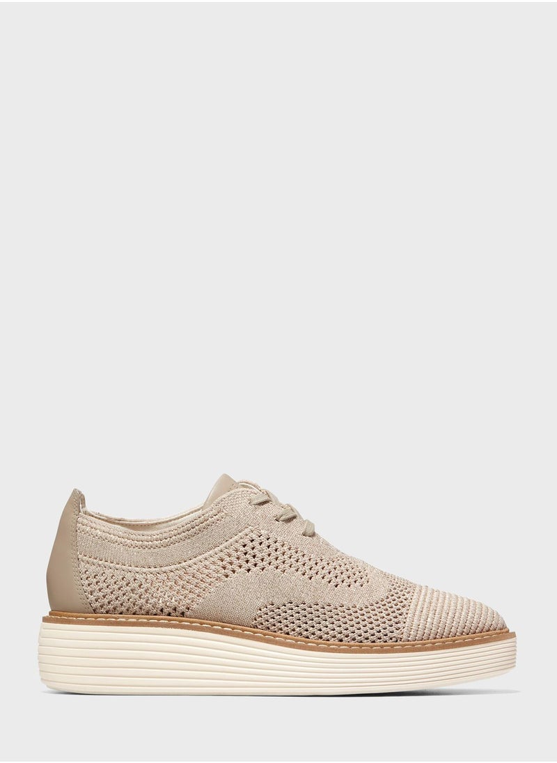 COLE HAAN حذاء رياضي Pltform برباط من الأعلى إلى الأسفل  - Image 1