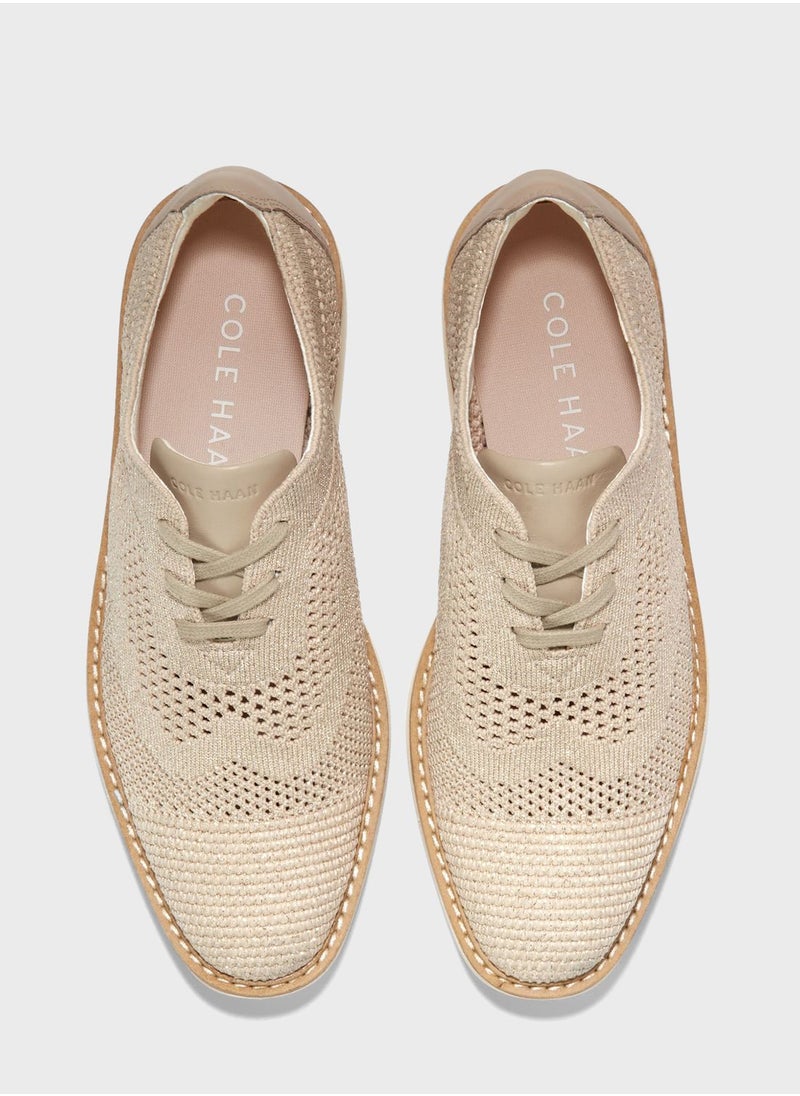 COLE HAAN حذاء رياضي Pltform برباط من الأعلى إلى الأسفل  - Image 5