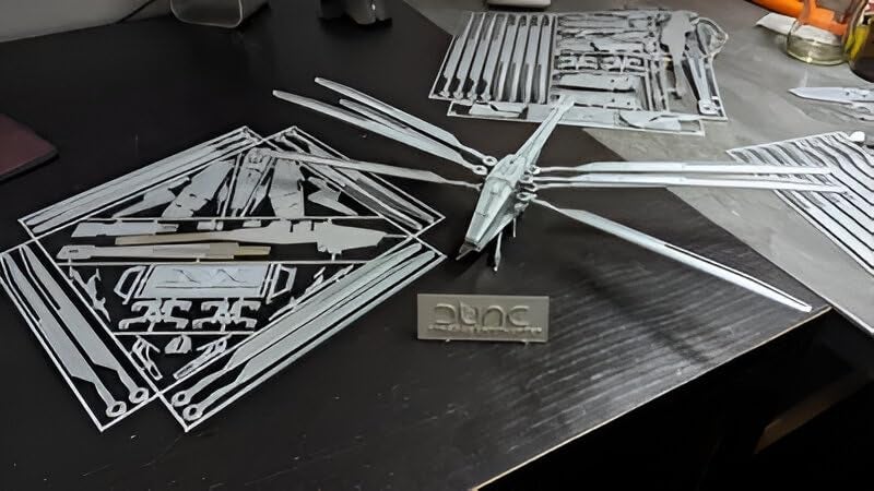 3D CRAFT House Atreides Ornithopter - Kit Puzzle,Plastic Rulers and Helicopter, Figure Toy, Multicolor - Image 2