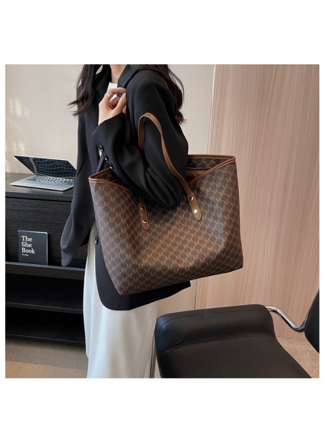 كيفية حقيبة كتف نسائية بسعة كبيرة، كلاسيكية وغير رسمية - Image 2