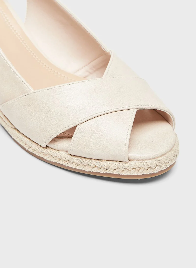 سيليست Sling Back Pumps
