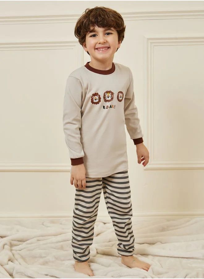 Styli Cartoon Printed T-Shirt & Striped Pyjama Set