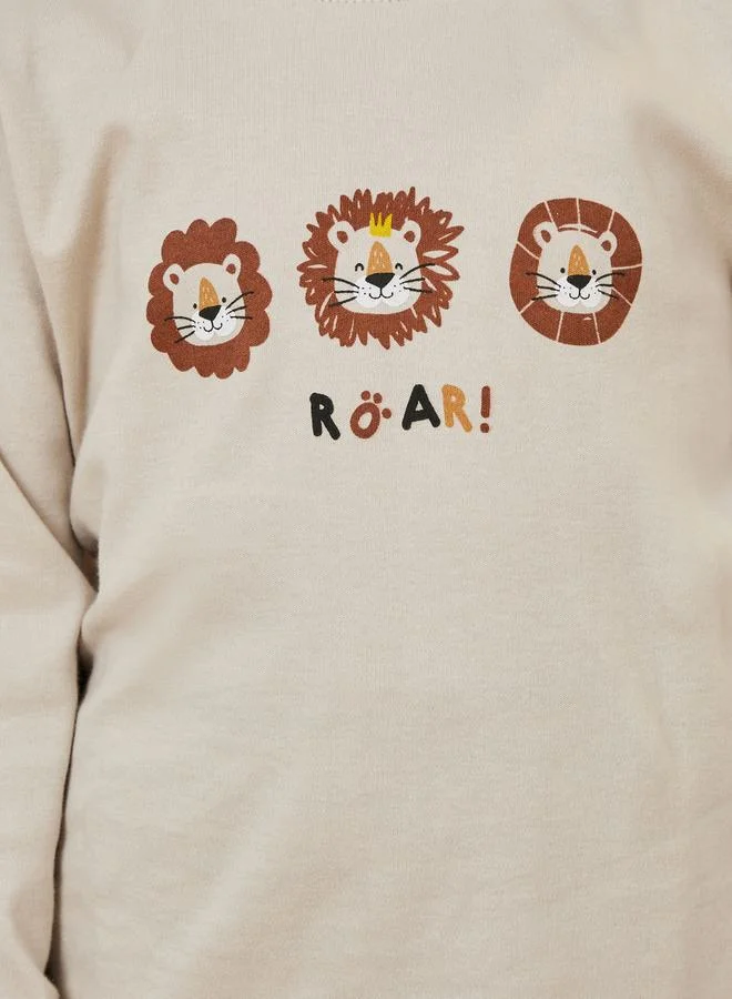 Styli Cartoon Printed T-Shirt & Striped Pyjama Set