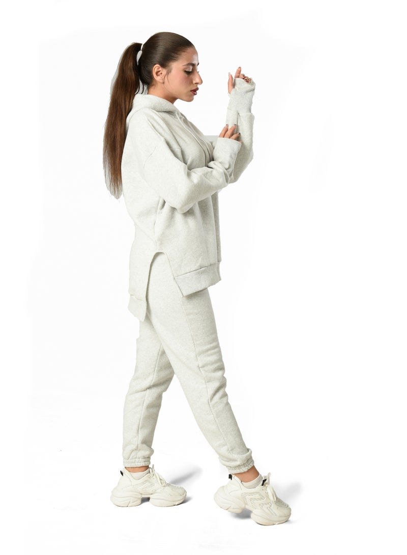 Roo Fashion Women's Oversize Hoodie and Pants Set  - Image 1