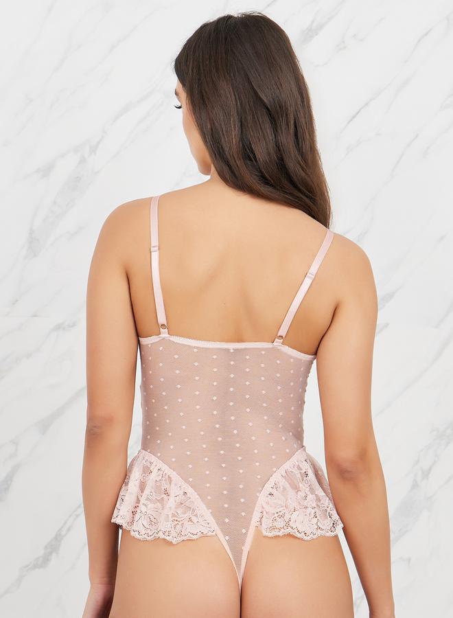 ستايلي بودي سوت دانتيل شبكي مقوّى بحواف مكشكشة - Image 3