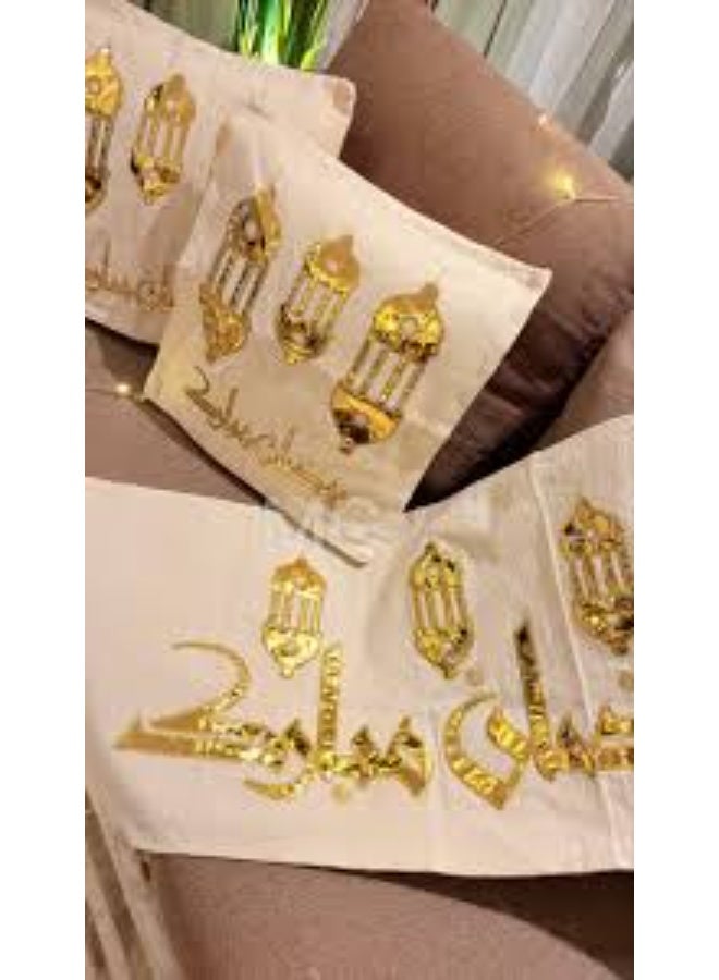 طقم رمضان مكون من مفرش طاولة و2 غطاء وسادة - Image 2