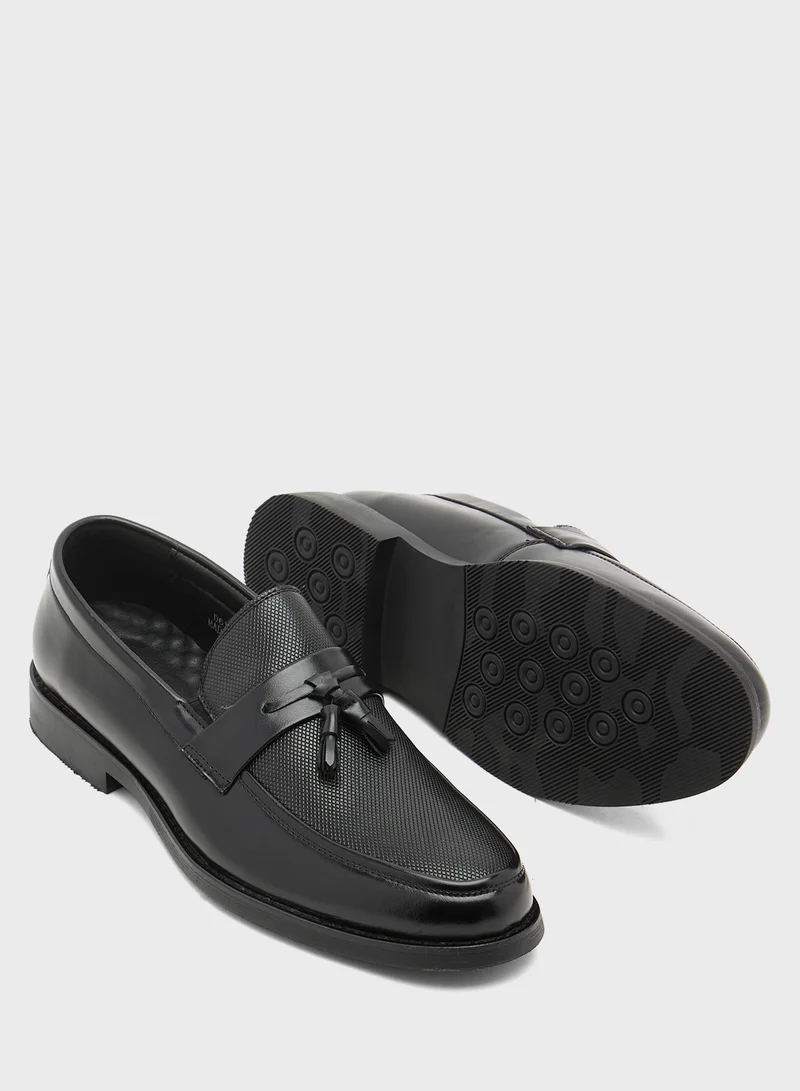 Robert Wood Tassle Detail Formal Slip Ons