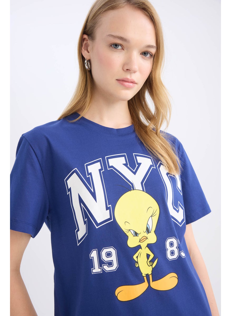 DeFacto Woman Regular Fit Looney Tunes Licensed Printed Short Sleeve T-Shirt  - Image 4