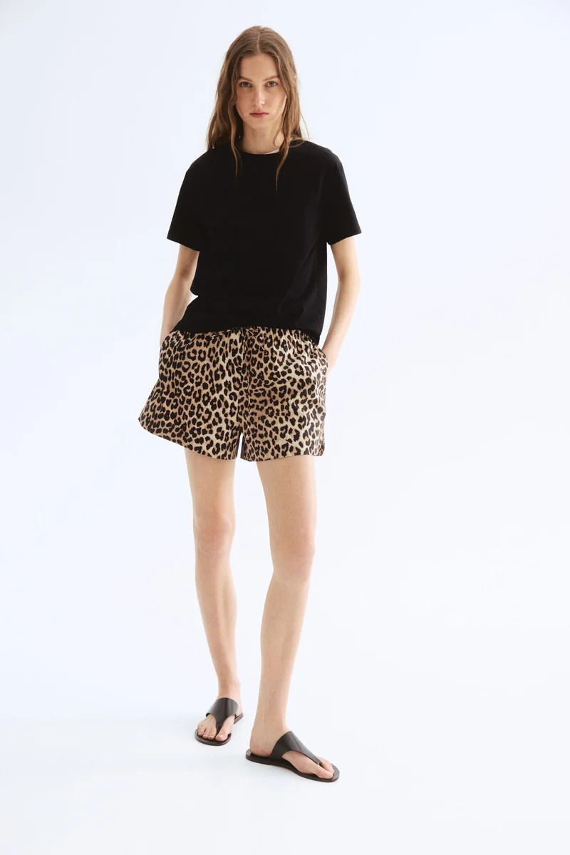 اتش اند ام شورت قطني بحبل