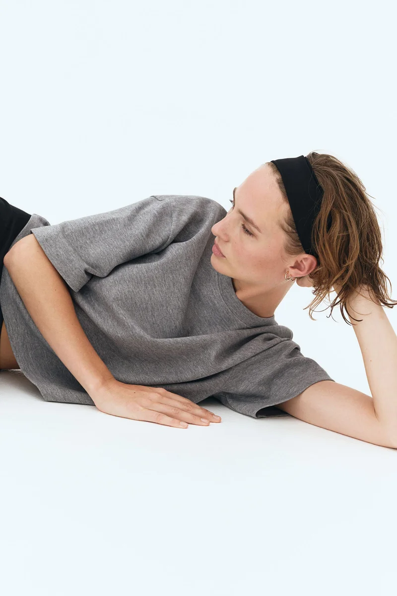 اتش اند ام تي-شيرت بقصّة واسعة