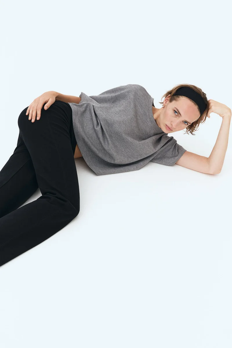 اتش اند ام تي-شيرت بقصّة واسعة