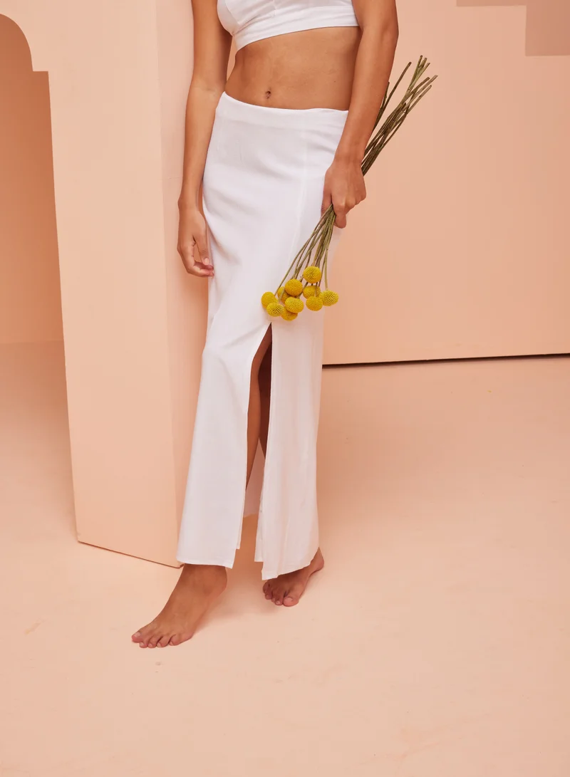 أشيتا فرنانديز Effortlessly Elegant Skirt