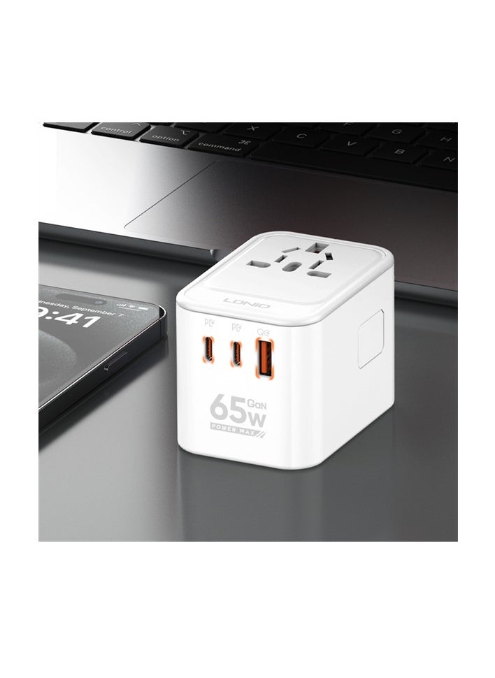 LDNIO Z6 - 65W Universal Travel Adapter International Plug Adapter With 2 USB -C Fast Charging All In One Worldwide Wall Charger  - Image 1
