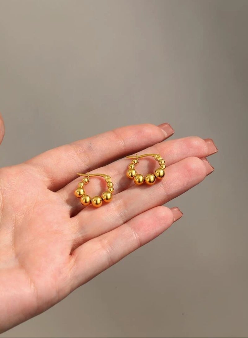 إيكوال حلق اذن نسائي دائري من الاستانلس ستيل أنيق وعالي الجودة باللون الذهبي - Image 3