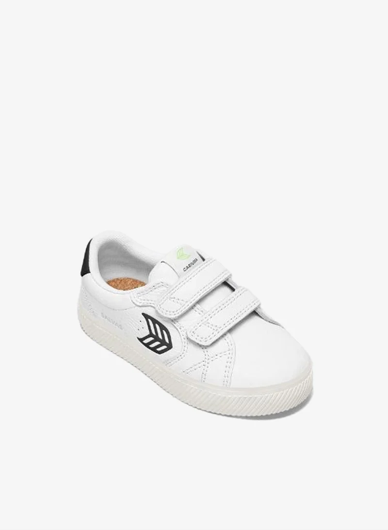 كاريوما سنيكرز سالفاس جلد أبيض بشعار أسود فاخر