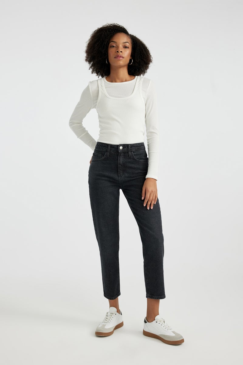 DeFacto Woman High Waist Ankle Length Comfort Mom Fit Jeans - Image 3