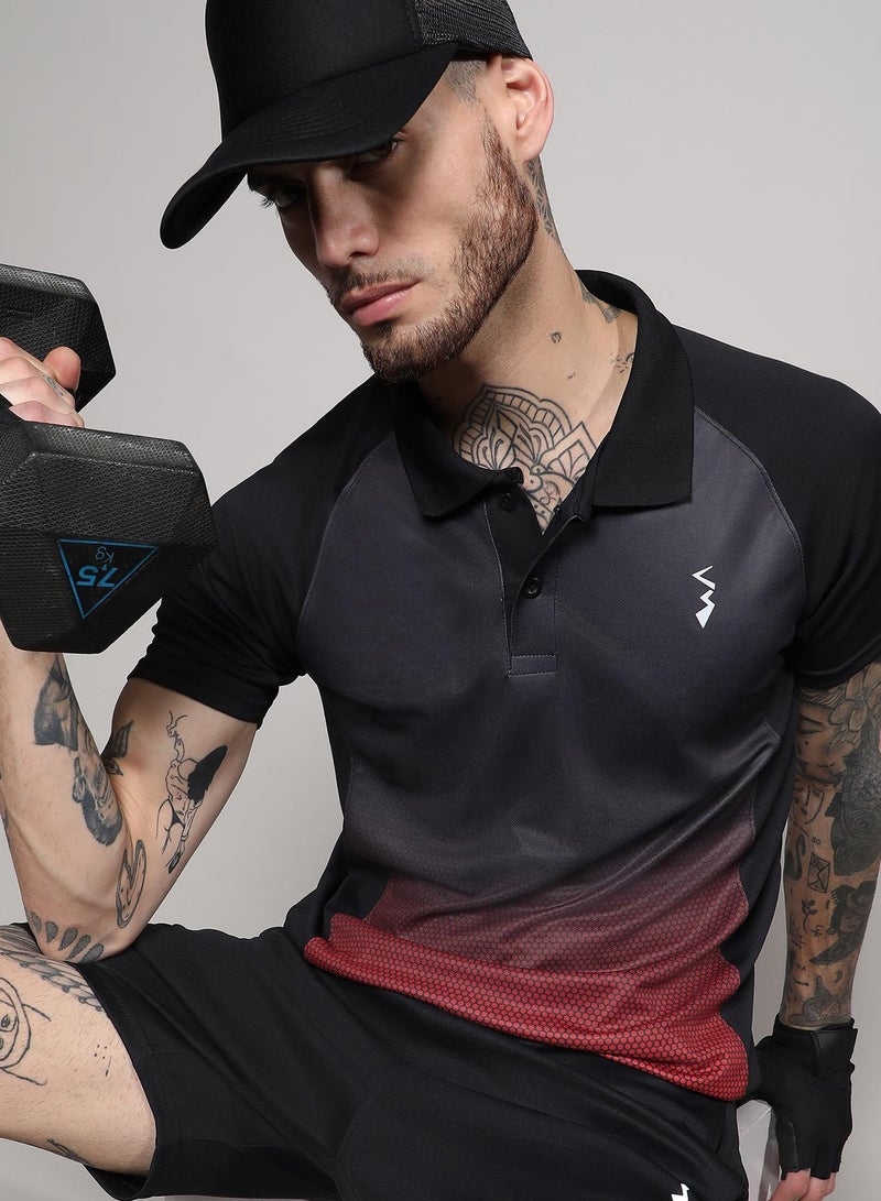 تيشيرت بولو رجالي أسود وجناح أحمر من سي إس لايف للملابس الرياضية الكاجوال بياقة واسعة وأكمام قصيرة مقاوم للروائح بتقنية دراي فيت مصنوع من قماش جيرسي بقصة مريحة وأداء عالي