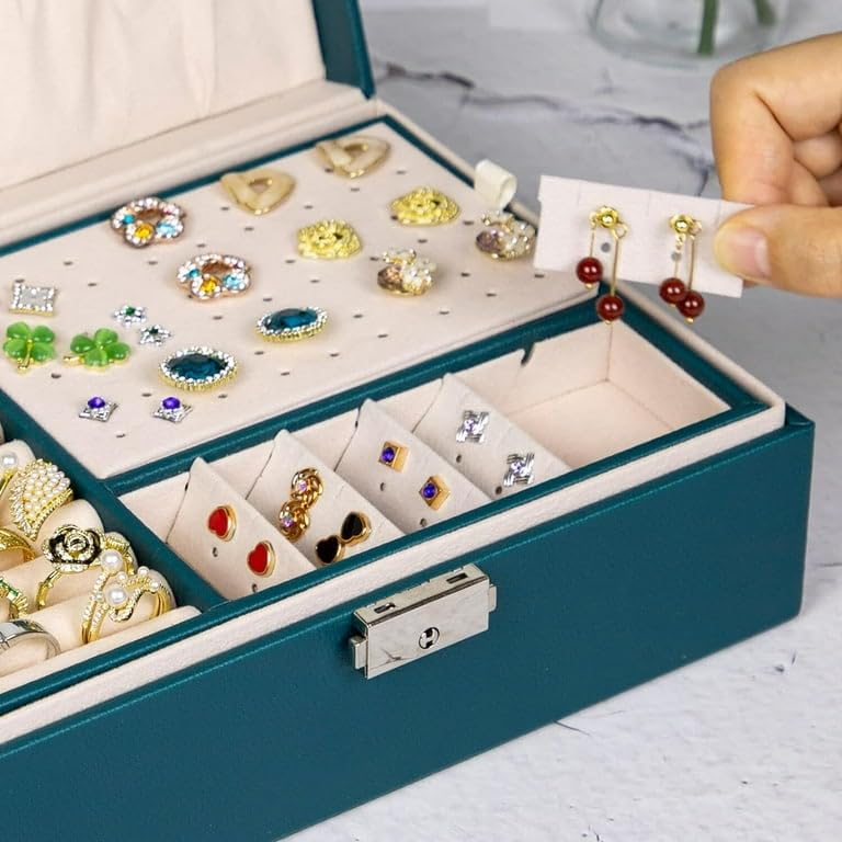 VINSU Jewelry Organizer Box 2 Layer Earring Organizer PU Leather Travel Jewelry Case with Lock with Lock with Removable Tray for Rings Earrings Necklace Bracelets Watches (Green) - Image 3