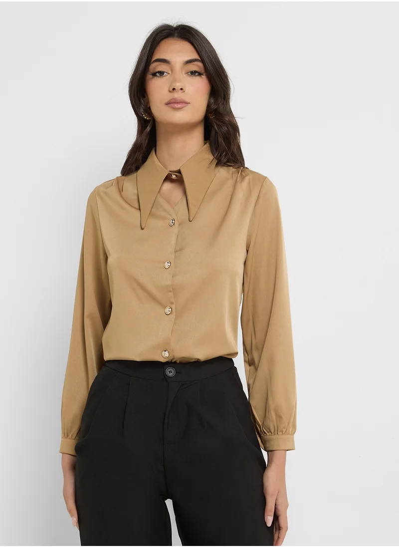 ايلا Keyhole Neck Button Down Shirt