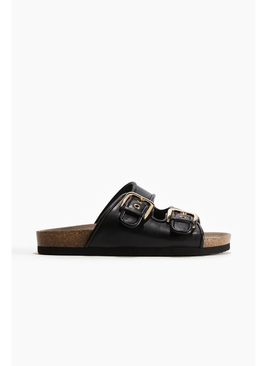 اتش اند ام Sandals