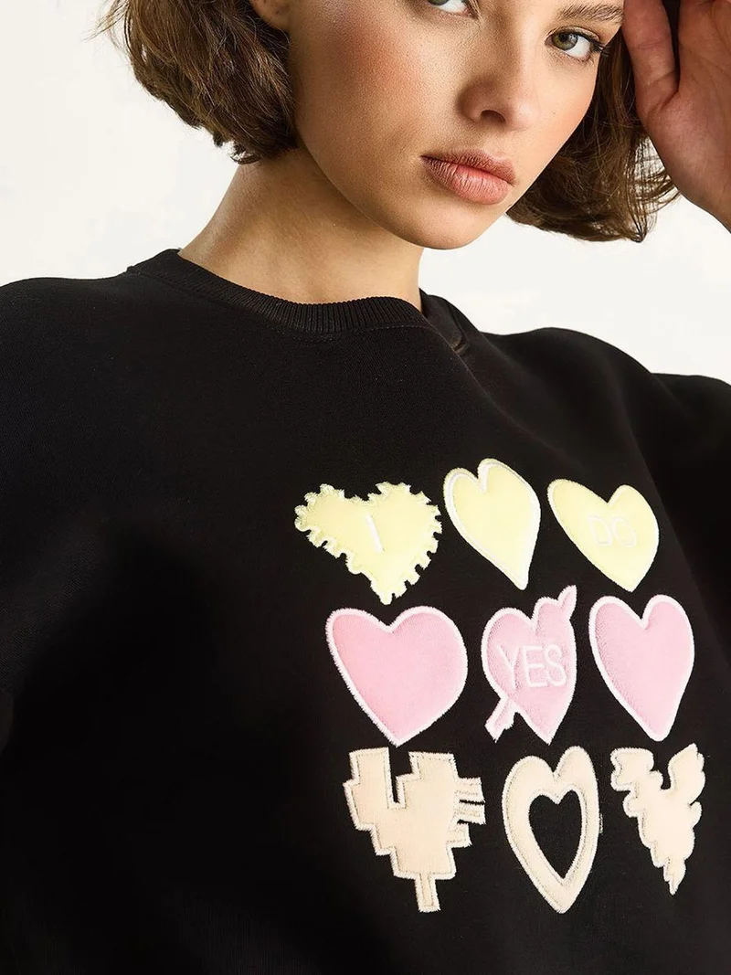 Bianco Lucci Black Heart Patch Appliqué Relaxed Fit Crew Neck Sweatshirt for Women | Best Price UAE