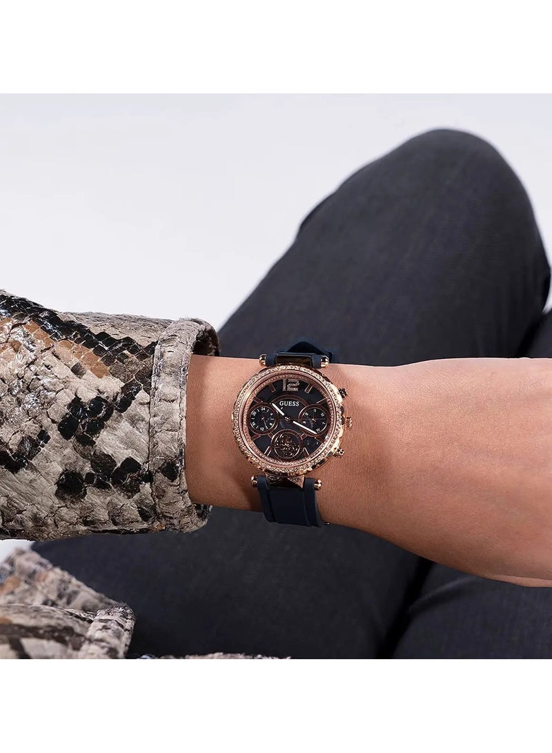 GUESS Women's Analog Round Multifunction Silicone Wrist Watch GW0484L2 - Image 5