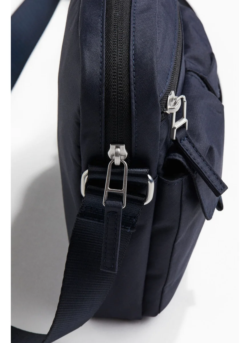 اتش اند ام Small Shoulder Bag