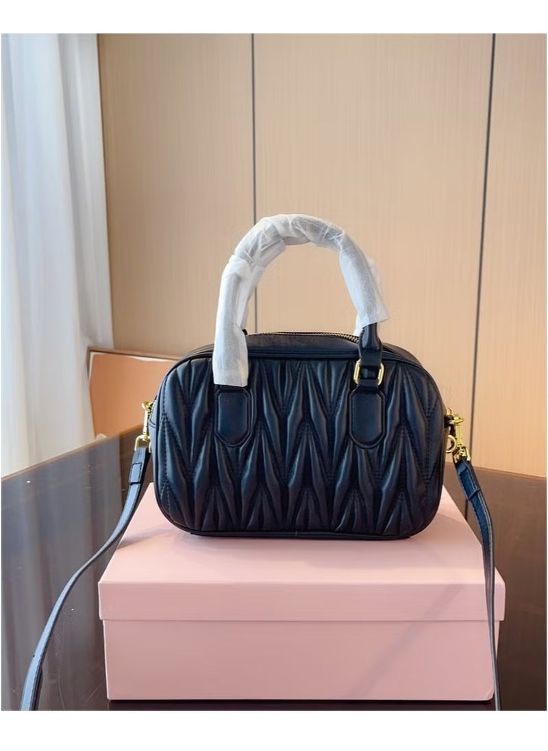 Miu Miu Pleated Cross-body Shoulder Bag Handbag 19*13*6cm  - Image 2