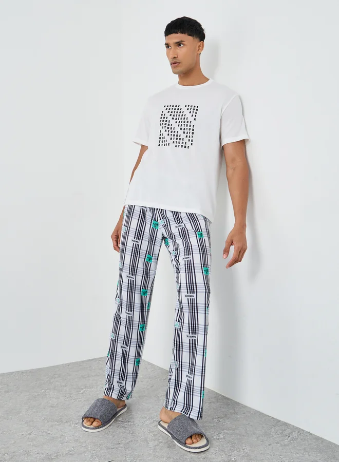 ستايلي Styli Graphic Print T-Shirt and Checkered Pyjama Set