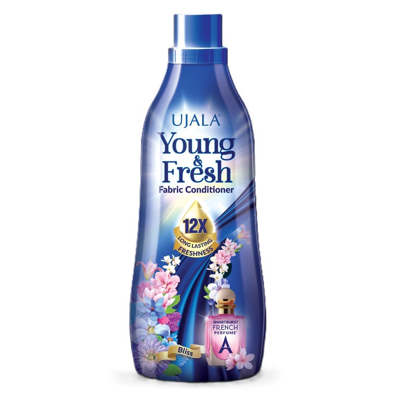 Ujala منعم الأقمشة Young & Fresh - عطر بليس - عطر فرنسي سمارتبيرست - 5 في 1 - 12x انتعاش يدوم طويلاً - 900 مل - Image 1