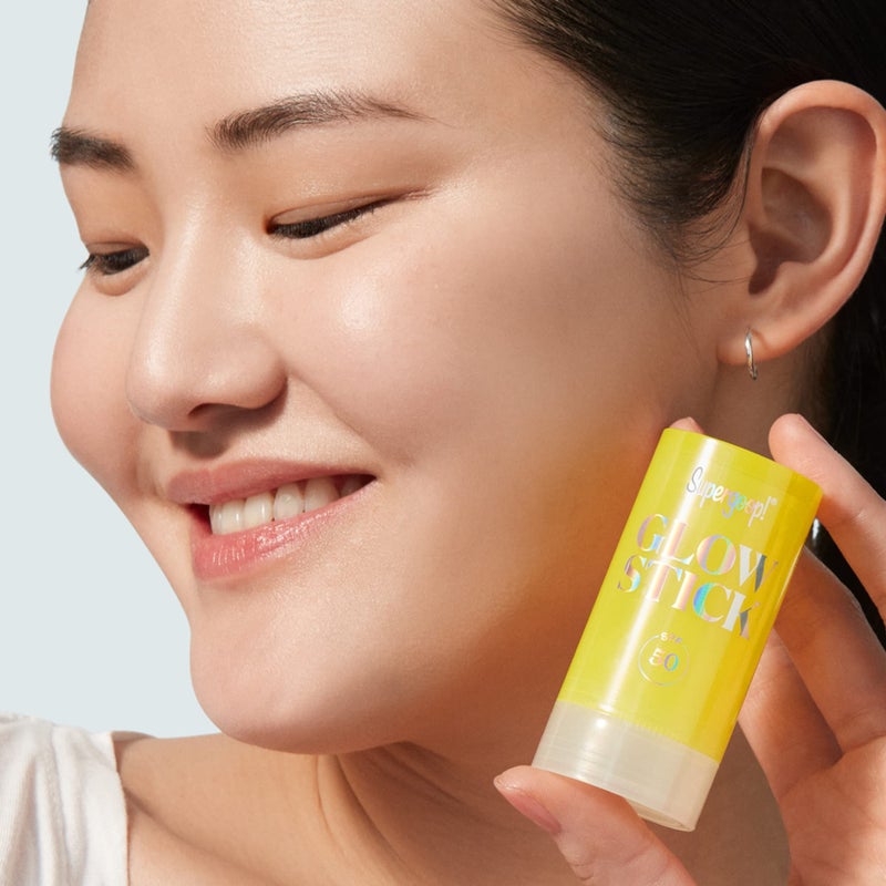 Supergoop! Glow Stick, .7 oz - SPF 50 PA++++ Dry Oil Sunscreen Stick for Face & Body - Brightens & Hydrates for a Healthy Glow - Mess-Free, Travel-Friendly SPF - Image 3