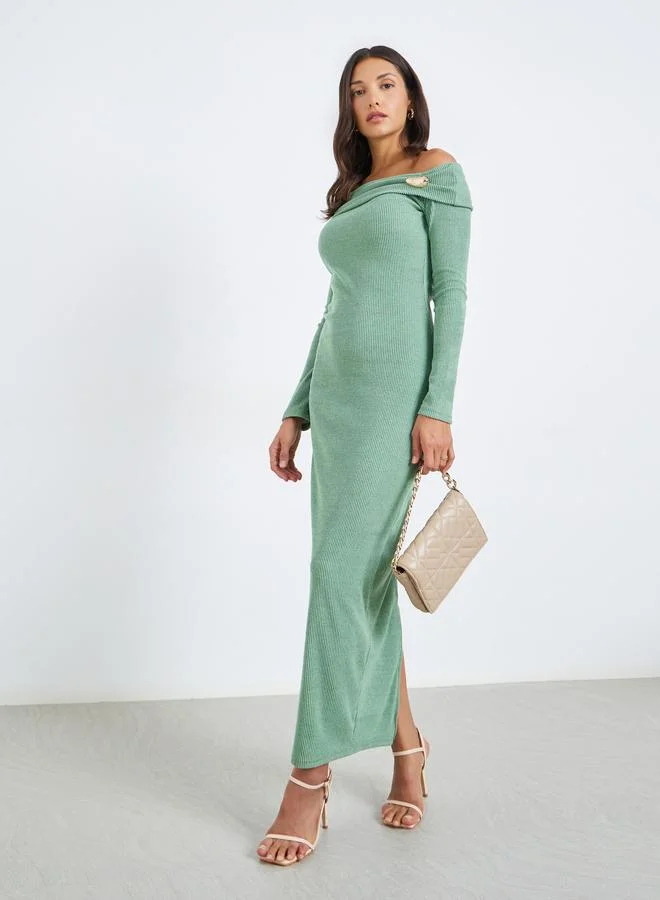 ستايلي فستان طويل بياقة غير متماثلة الطول