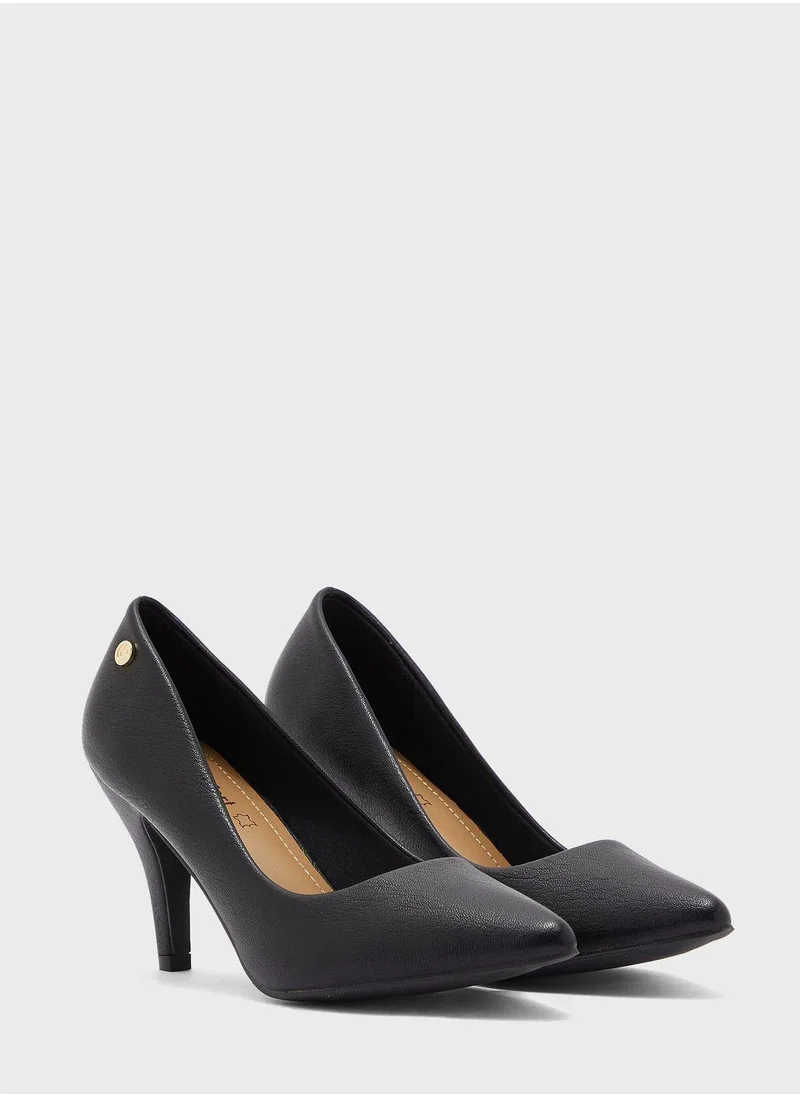 Le Confort Pointed Toe Mid Heel Pump