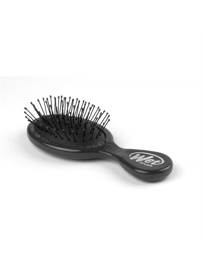 Wet Brush فرشاة شعر سكويرت لفك التشابك - سوداء - فرشاة فك تشابك صغيرة مع شعيرات إنتيلي فليكس فائقة النعومة تنزلق عبر التشابكات بسهولة - مشط خالي من الألم لجميع أنواع الشعر - Image 4