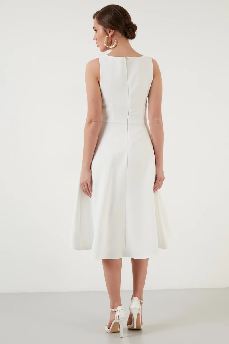 ليلا Sleeveless A-Line Dress