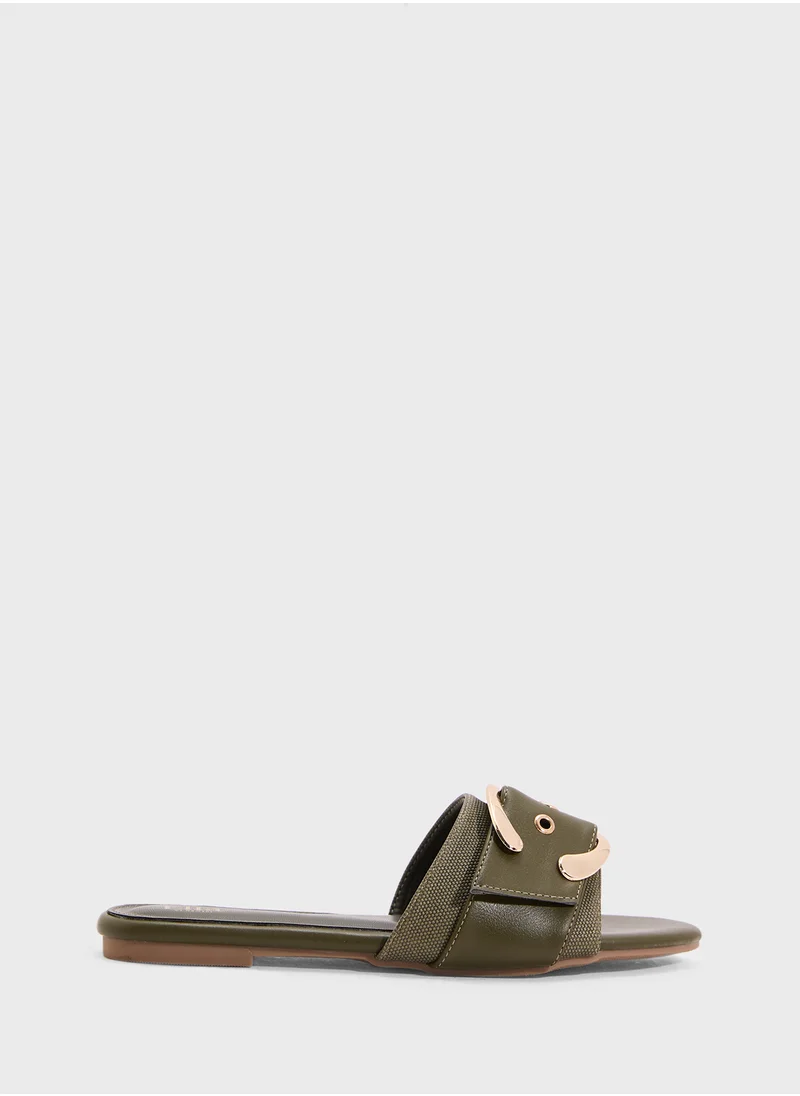 ELLA Flat Sandal With Buckle